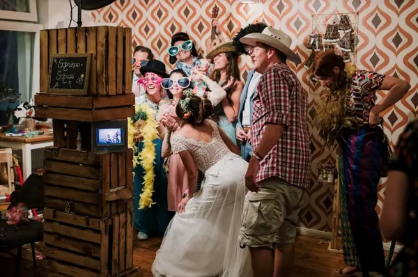 Vintage Fotobox Berlin Gruppe Beispielbild Hochzeit